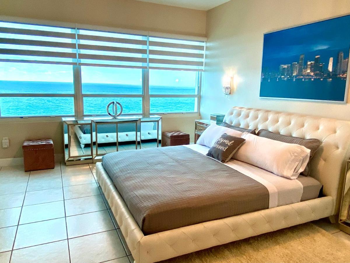 Large Luxurious Direct Ocean Front Penthouse Or Deluxe One Bedroom Ocean Front Condo-free Parking Appartement Miami Beach