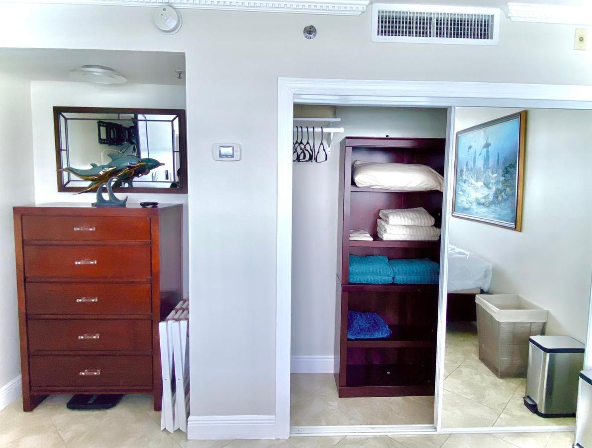Large Luxurious Direct Ocean Front Penthouse Or Deluxe One Bedroom Ocean Front Condo-free Parking Appartement